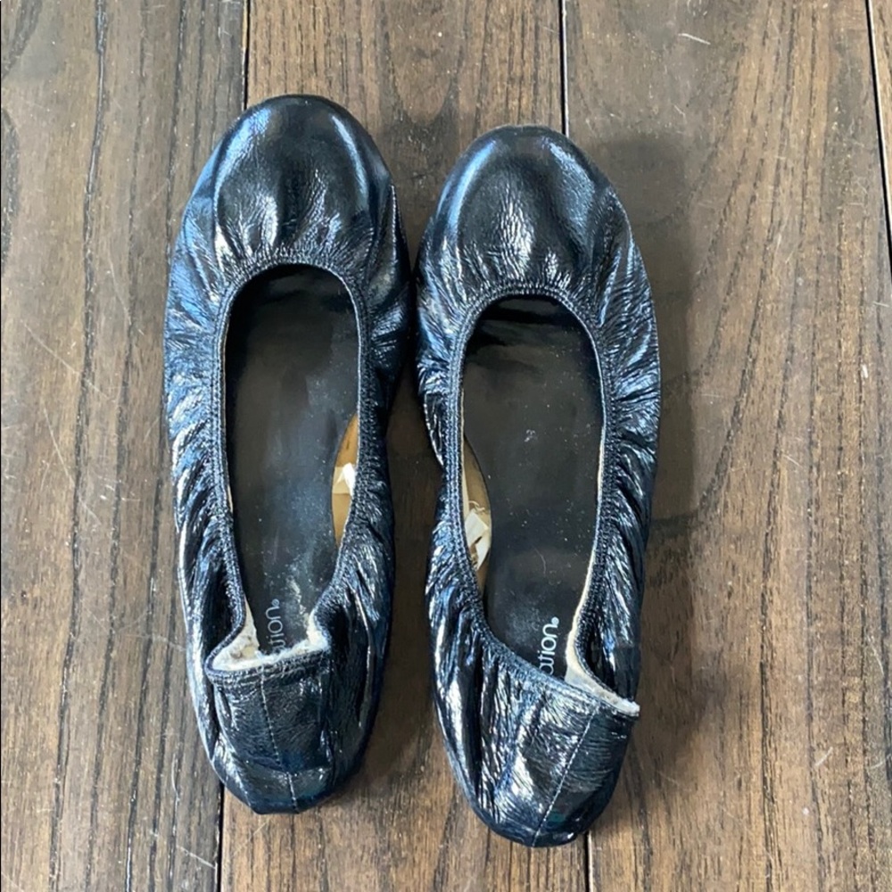 Black patent flats